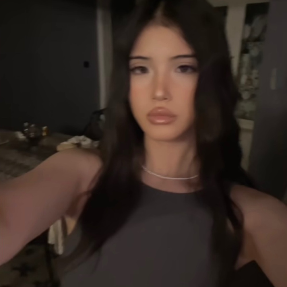 Meet your Posher, Bee